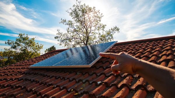 10 Raisons d'opter pour des panneaux solaires et être autonome